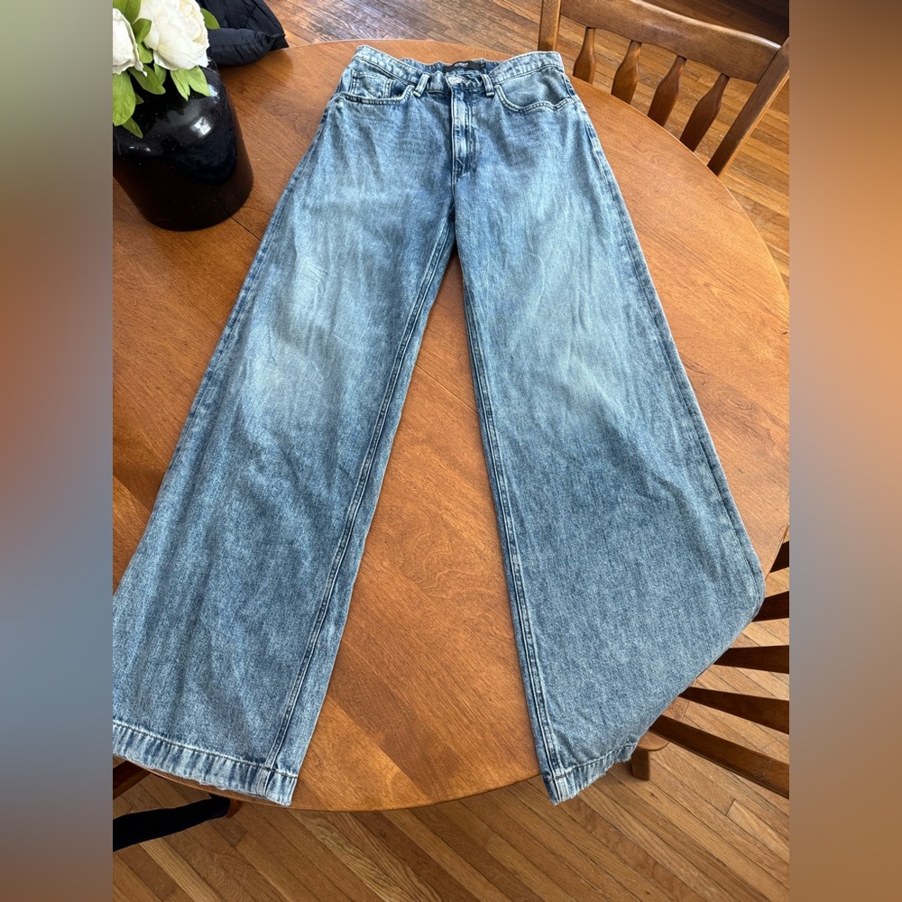 Hudson Jeans Relaxed Fit in Light Blue